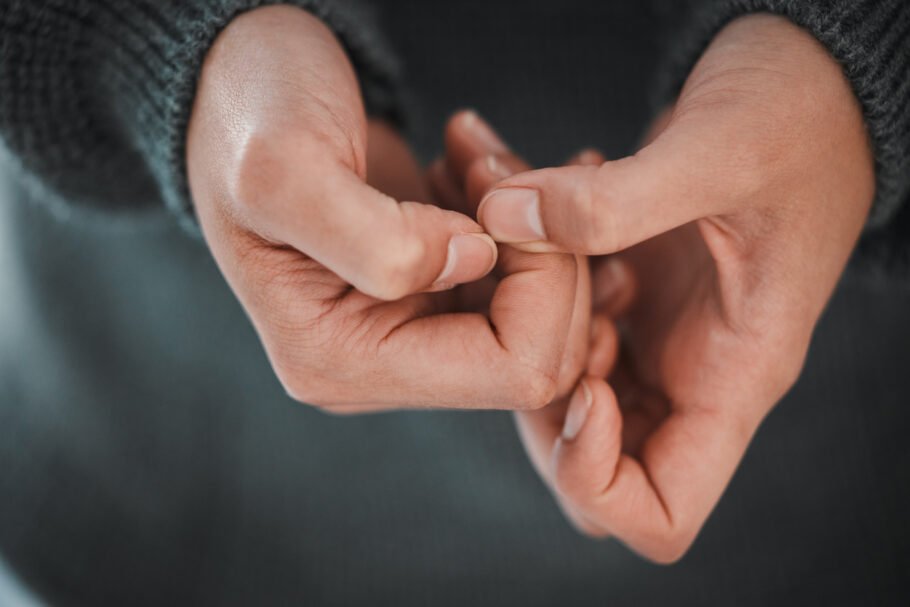 Este sinal nas unhas pode indicar um tipo raro de câncer