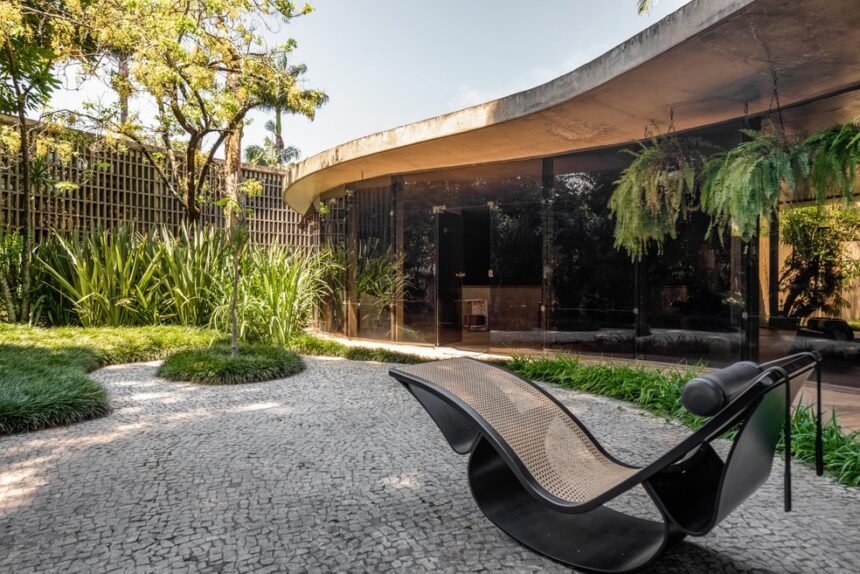 Casa de Oscar Niemeyer à venda em São Paulo: projetos únicos são diferenciais competitivos de venda para esse nicho do mercado — Foto: AGULHA NO CELEIRO/DIVULGAÇÃO