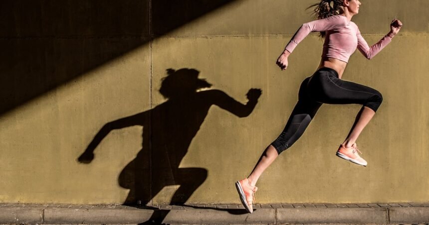 Por que você deve incluir alguns sprints em seu treino de caminhada ou corrida