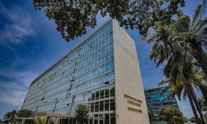 Prédio do Ministério da Gestão e da Inovação em Serviços Públicos, em Brasília — Foto: Rafa Neddemeyer/Agência Brasil