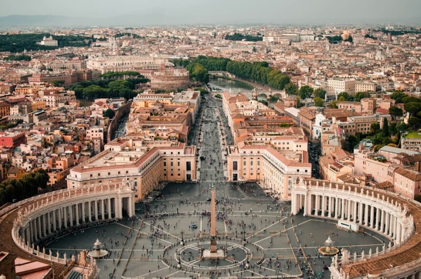 Vaticano, o menor país do mundo — Foto: Caleb Miller via Unsplash