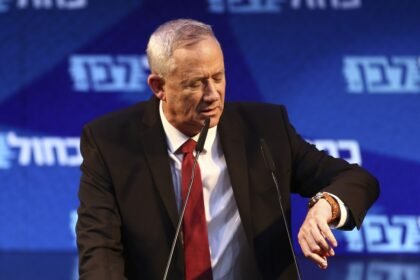 Opositor moderado Gantz renuncia ao gabinete em Israel e amplia pressão sobre Netanyahu | Mundo