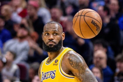 LeBron James fala sobre a importância de saber gerenciar o ego e o sucesso momentâneo — Foto: Erik Drost/Wikimedia Commons