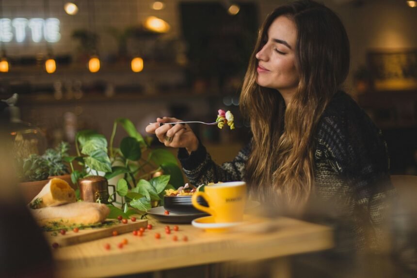 Quanto de proteína por dia? Veja efeitos da falta do nutriente no trabalho | Carreira