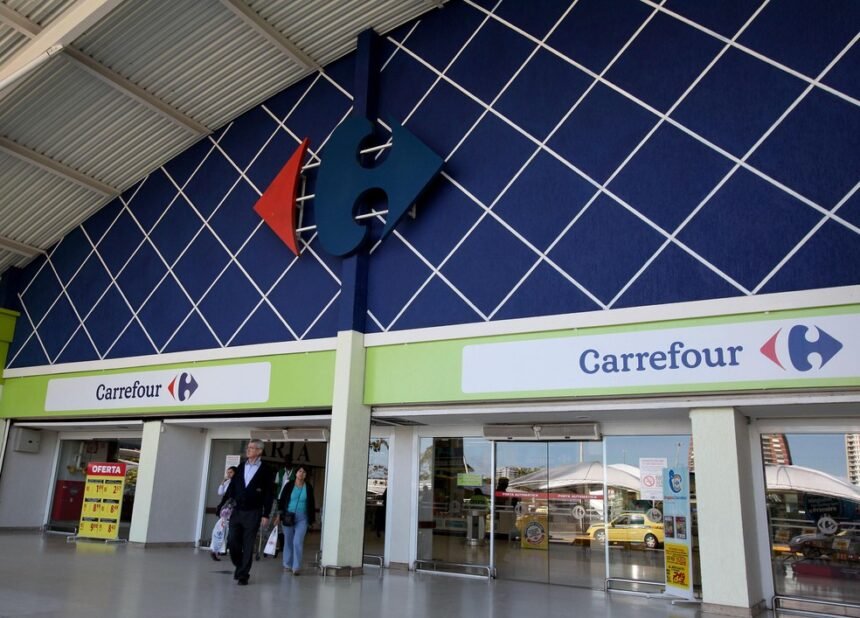 Loja do Carrefour no Brasil — Foto: Rich Press/Bloomberg