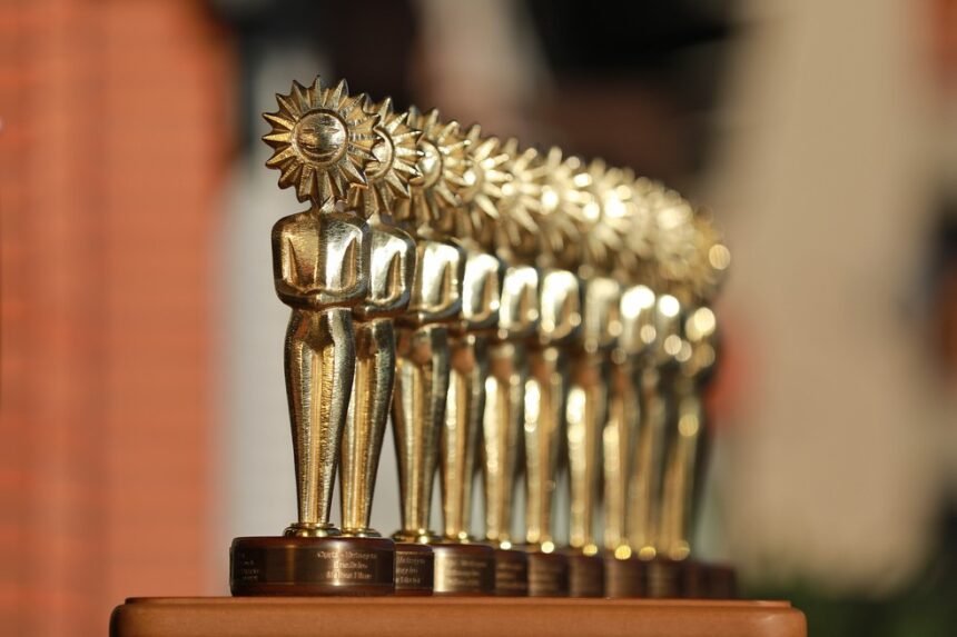 Troféu Kikito do Festival de Cinema de Gramado — Foto: Diego Vara/Pressphoto/Divulgação