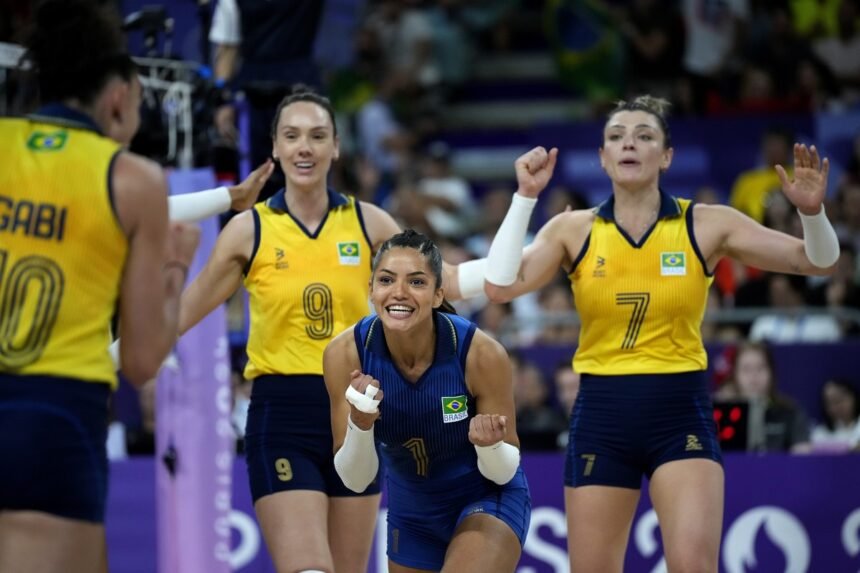 Brasil vence Turquia com show de Gabi e conquista bronze no vôlei feminino | Mundo