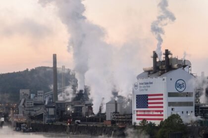 Decisão dos EUA sobre venda da U.S.Steel à Nippon Steel pode ficar para depois de eleição em novembro | Empresas