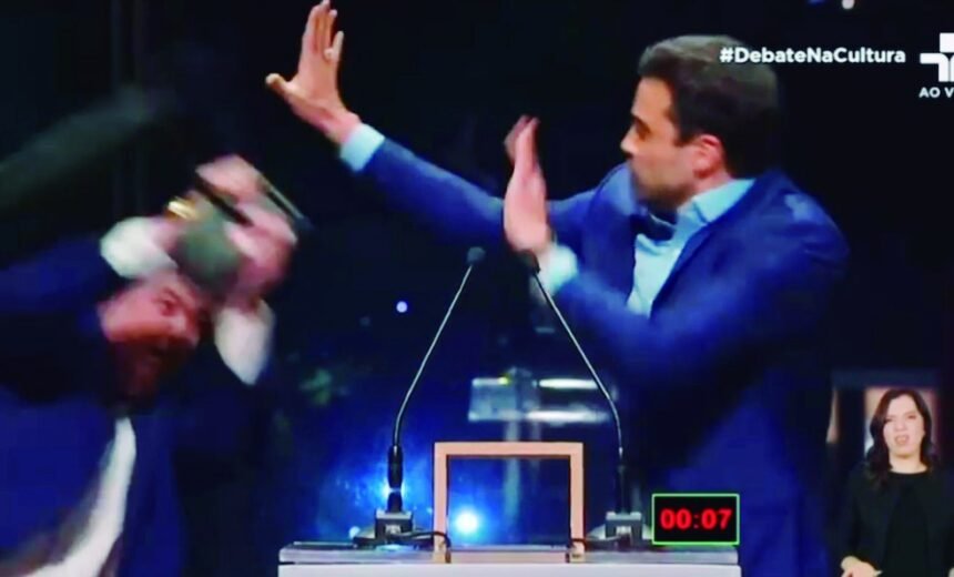 Marçal provoca Datena, que o agride com uma cadeirada em debate da TV Cultura — Foto: Reprodução TV