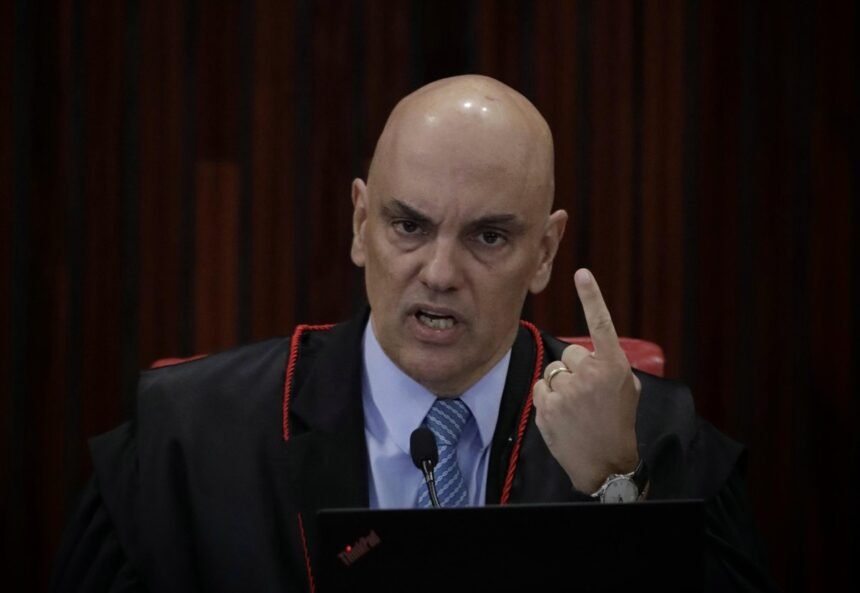 Alexandre de Moraes autorizou megaoperação no dia em que seria sequestrado por golpistas | Política