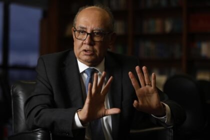 Gilmar Mendes diz que tentativa de golpe 'já é crime consumado' e Judiciário deve reagir | Política