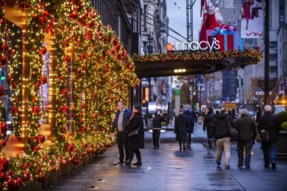 Macy's atrasa divulgação de lucros após funcionário esconder milhões em despesas | Empresas