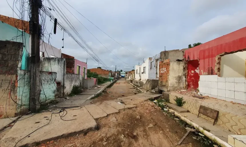 Bairro em Maceió, próximo à mina 18, de exploração de sal-gema, da Braskem — Foto: Divulgação/Universidade Federal de Alagoas