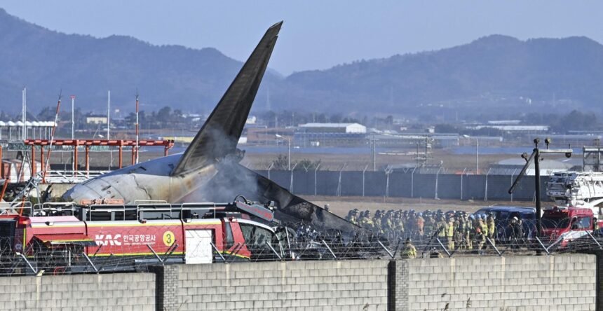 Avião sai da pista, explode e ao menos 29 morrem na Coreia do Sul, diz agência | Mundo