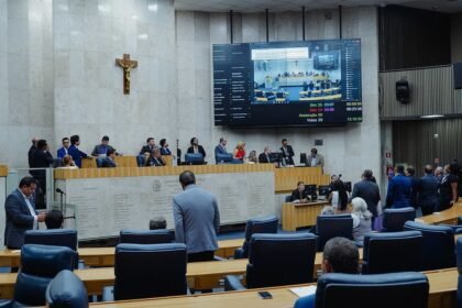 Vereadores de São Paulo durante sessão para votar alterações na Lei de Zoneamento — Foto: Richard Lourenço/Rede Câmara