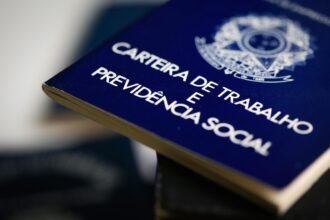 Exclusivo: Em 2025, governo vai notificar cidadãos por celular de que têm direito à aposentadoria | Brasil