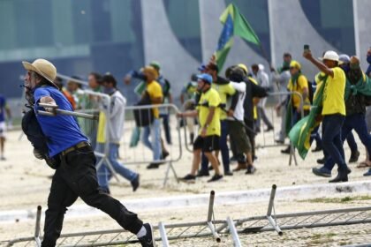 Registro da invasão de prédios públicos em Brasília, em 8 de janeiro de 2023 — Foto: Marcelo Camargo/Agência Brasil